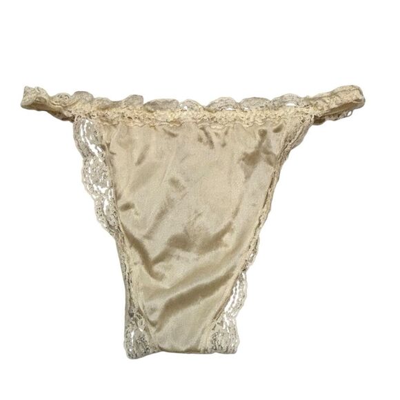 Lot of two Pairs of Ladies Vintage Intimate Moments Brand Lace Panties Size 7 - Picture 6 of 13